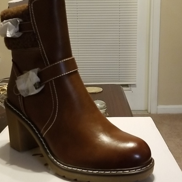 NWB Olivia Miller Boots - Picture 2 of 5